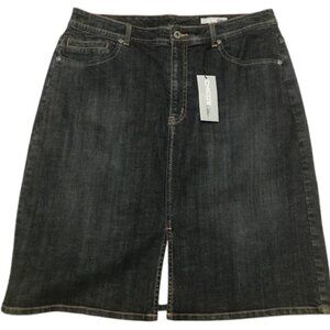 NWT Women's Chico's Platinum Denim Straight Dark Wash Skirt Size 2.5 (14)